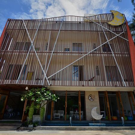 Hotel Goodnight Cha Am Minitel Petchaburi Esterno foto