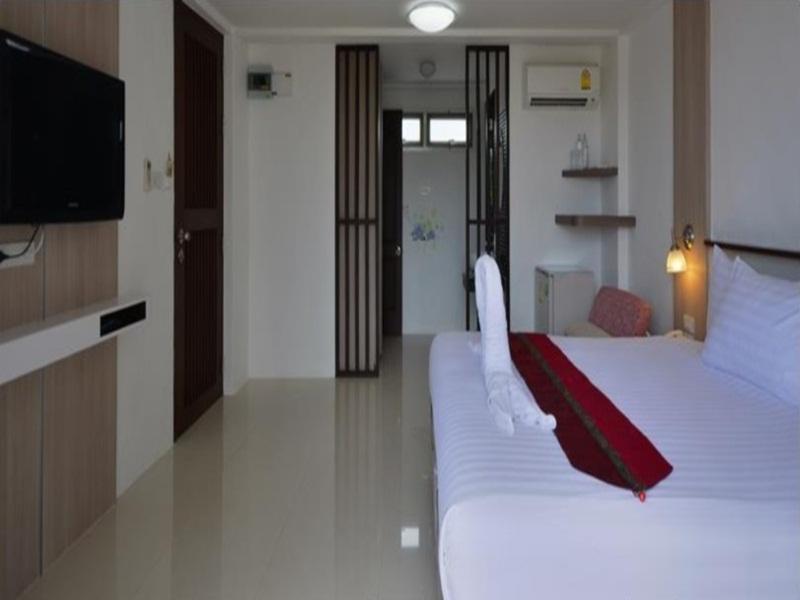 Hotel Goodnight Cha Am Minitel Petchaburi Esterno foto