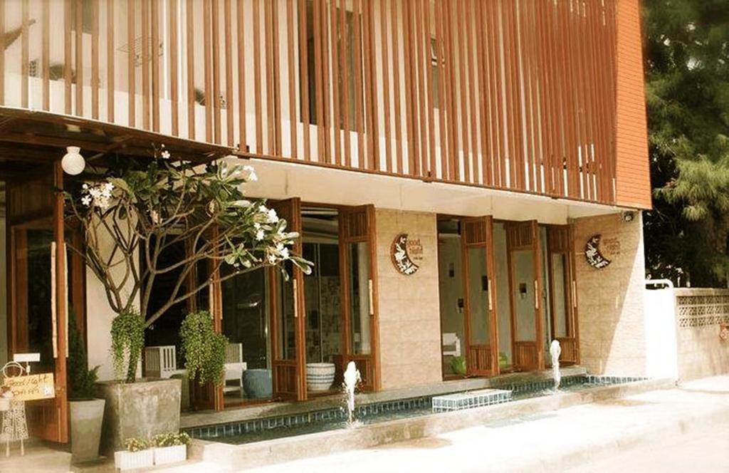 Hotel Goodnight Cha Am Minitel Petchaburi Esterno foto